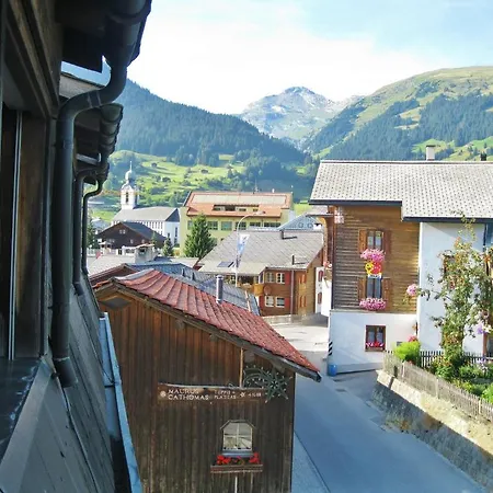 Hotel Kistenpass 3*